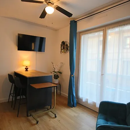 Appartement 25 M2 Centre-ville Avec Balcon Et Wifi *