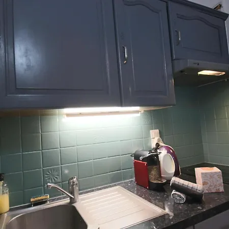25 M2 Centre-ville Avec Balcon Et Wifi Lejlighed *