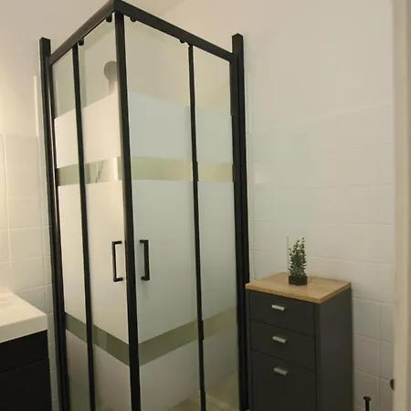 25 M2 Centre-ville Avec Balcon Et Wifi Appartement *